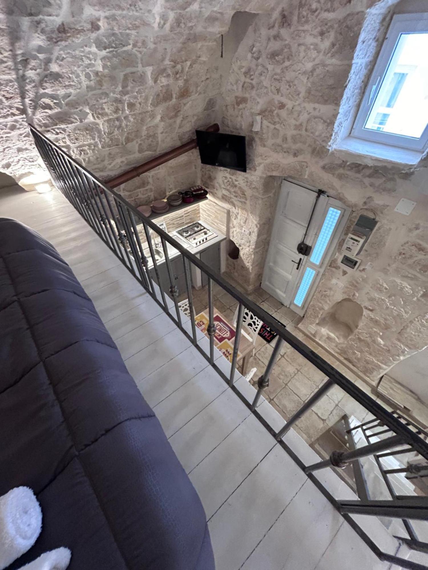 La 13 Guest House 오스투니 외부 사진